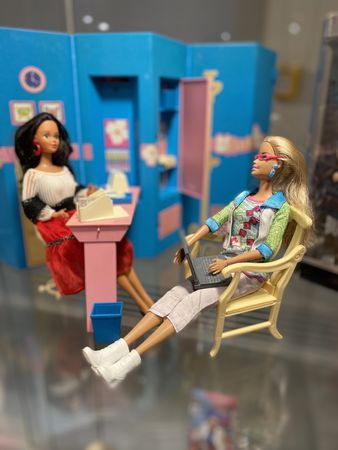 Busy Girl - Barbie im Büro