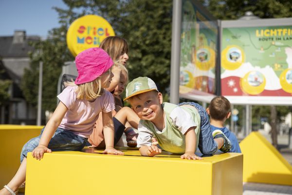 Spaß, gute Laune und vielfältige, einfache Spielgelegenheiten bietet die Sonneberger Spielmeile.