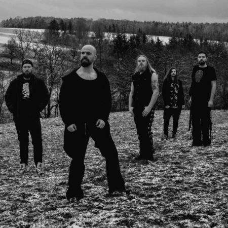 Foto der Band mit den 5 Mitgliedern