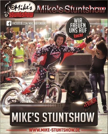 Motorrad-Stuntshow mit Mike Auffenberg